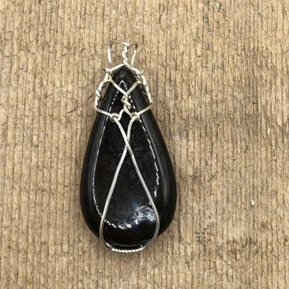 Dark Banded Agate w/ Geode Crystals Necklace Pendant - Picture 5 of 5